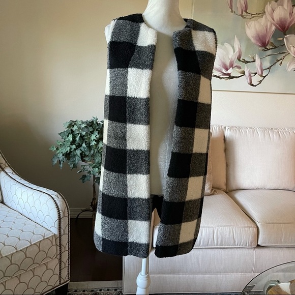 Talbots Wool Blend Buffalo Plaid Long Vest in Black,  White and Gray - Picture 3 of 16